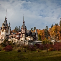 Castelul Peles in Autumn