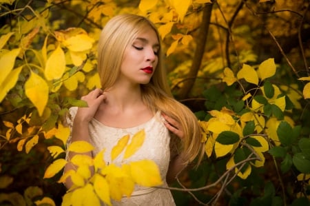 â•°âœ¿âœ¿â•®â•°âœ¿âœ¿â•®â•°âœ¿âœ¿â•® - female, people, model, autumn