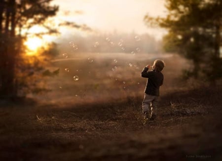 Morning with bubbles - nature, morning, child, cute, bubbles