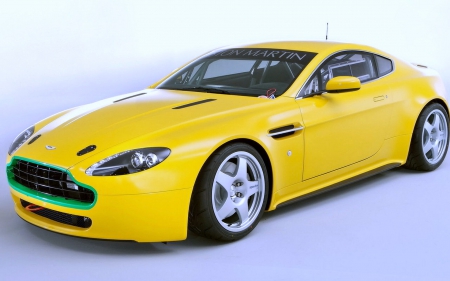 Aston Martin Vantage - yellow, aston martin, v8, cars