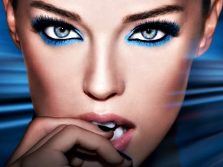 Emily Didonato - face, make-up, beauty, model, emily didonato, blue eyes, girl, woman