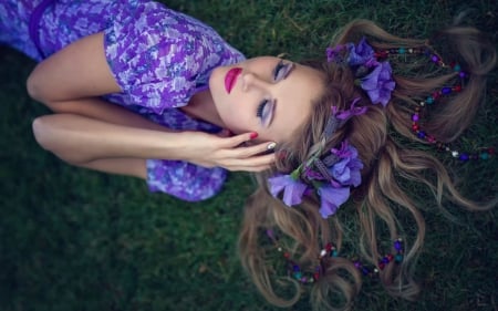 Beauty - roz, flower, make-up, purple, beauty, model, fata, girl, frumusete, grass, closed hair, long hair, verde, woman