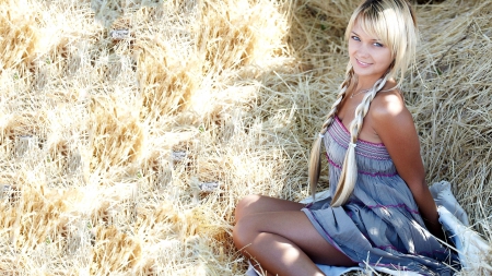 Cowgirl In The Hay Loft - women, fun, female, models, girls, cowgirls, blondes, barn, hay, ranch, famous, westerns