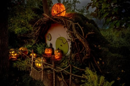 Witches Home - face, light, scary, halloween, artwork, night, pumpkin