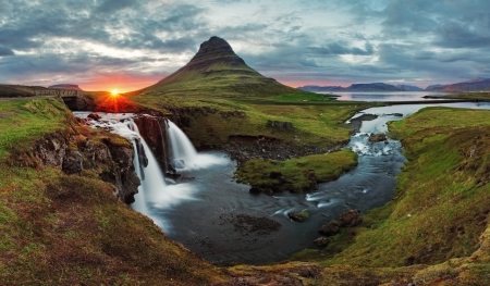 Iceland Landscape - sky, ocean, landscape, panorama, water, sunset, waterfall, spring, rocks, iceland, clouds