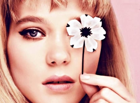 Lea Seydoux - woman, actress, girl, lea seydoux, white, face, pink, flower, blonde