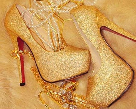 Golden Heels - heels, stilettos, gold, shoe