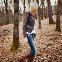 Shy Cowgirl Stroll