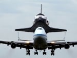 Space Shuttle Discovery - Boeing 747 Shuttle Carrier