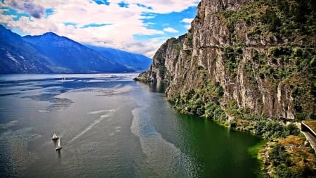 Lago di Garda_(Italy) - nice, sky, parts, italy, panorama, mountains, reflections, view, ruins, clouds, green, old, landscapes, boat, ancient, lake, italia, village, snow, colors