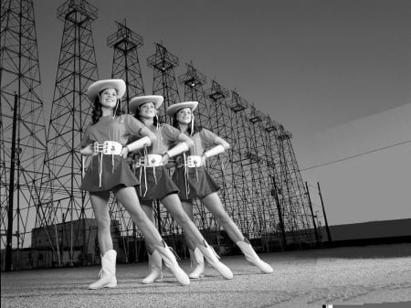 Nostalgic Cowgirls - style, fun, female, boots, cowgirls, hats, western, dancers, kilgore rangerettes