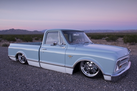 1967-Chevrolet-C-10 - Bowtie, GM, Classic, Slammed