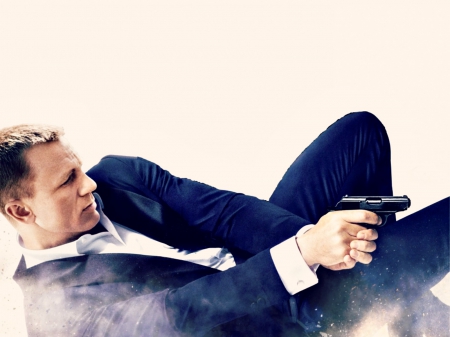 Daniel Craig - actor, white, 007, blue, Daniel Craig, gun, movie, man