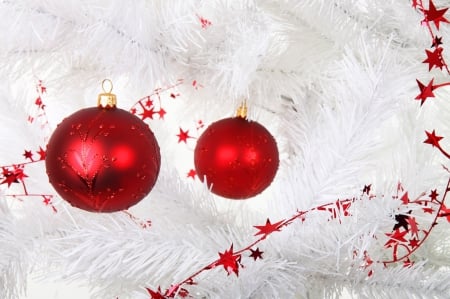 CHRISTMAS Magic - white, balls, red, holiday, tree, ornaments, decoration