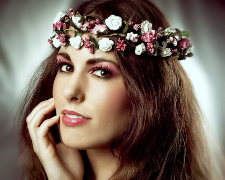 Pretty Face - woman, face, wreaths, model