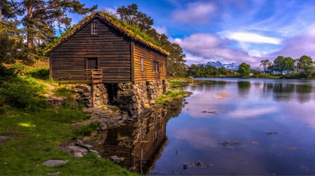 The house - lake - the house, lake, trees, clouds