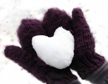 Winter Time - winter, gloves, snow, heart