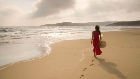 â™¥ - sand, lady, sea, hat