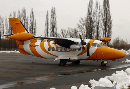 Let- 410 uvp - aircraft, small, snow, led