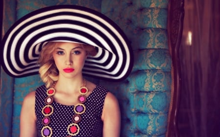 Sarah Gadon - hat, blue, Sarah Gadon, girl, blonde, pink, jewel, actress, black, white, woman, model