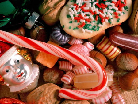 Yummies for Xmas - gingerbread, christmas, nuts, candy canes, lollies