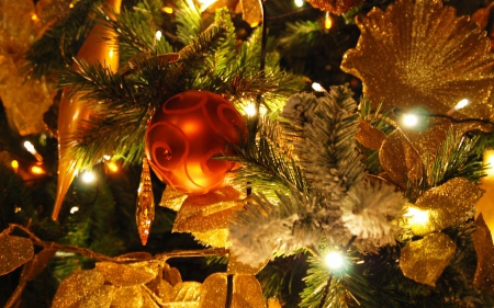 Different XMas decors - decors, gold, red, lights