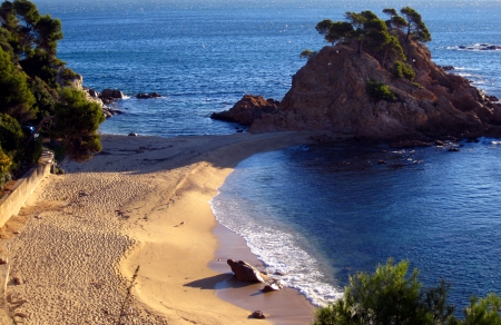 Beach Costa Brava Spain - beaches, ocean, beach, sunshine, sunlight, trees, photography, sun, water, nature, view, blue, green, tree, sand