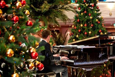 Christmas Concert - piano, decorations, splendid, christmas, concert