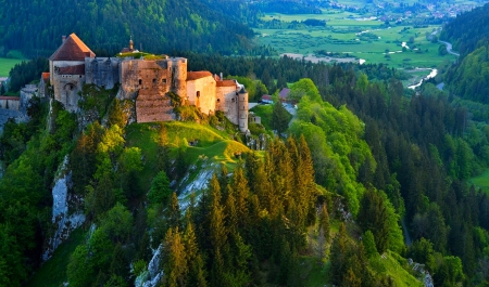 Sunrise Reflected Over The Castle - valley, hills, cliff, field, forest, france, castle, river, beautiful, green, sunrise