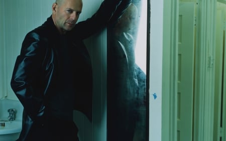 Bruce Willis - man, actor, green, bruce willis, black