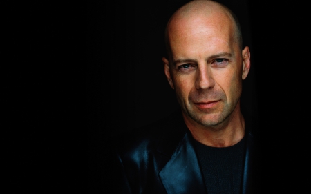 Bruce Willis - man, blue, actor, bruce willis, black