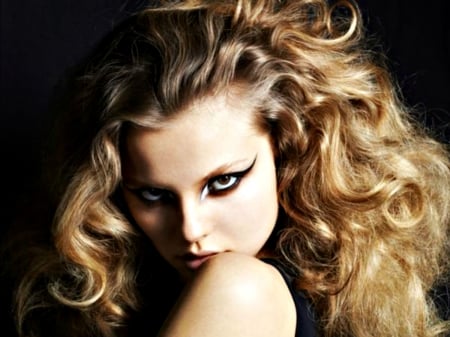 Magdalena Frackowiak - modelgirl, make-up, black, magdalena frackowiak, blonde, woman