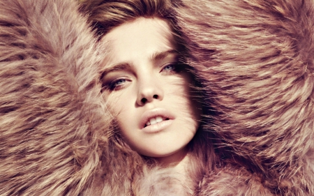 Natalia Vodianova - fur, winter, woman, model, Natalia Vodianova, pink