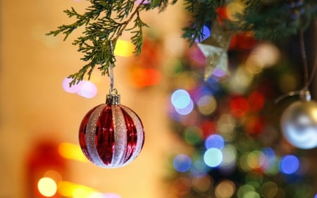 Christmas Ornamnet - ornamnet, bokeh, Christmas, ball