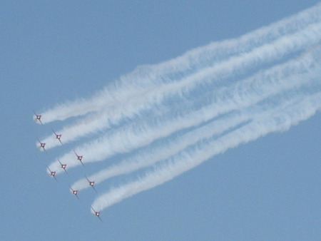 red arrows - red arrows, air craft, hawx, blue, air, amazing, flying, craft, festival, 2009, red, hawk, britain, display, bornemouth, raf, white, and, arrows