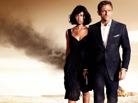 Danie Craig and Olga Kurylenko - Olga, Daniel, Bonde, 007