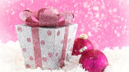 Pink and Purple Christmas - christmas, abstract, purple, photography, ornaments, snow, presents, pink