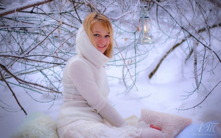 snow smile - womans, blondes, snow, smiling, seasons, winter