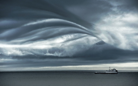 Clouds form splendor - splendo, nature, sea, clouds