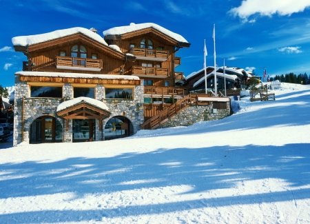 Winter rest - landscape, mountain, winter, ski, cabins, vacation, beautiful, snow, rest, resort