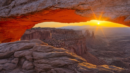 Mesa Arch Sunrise - scenery, rock, sunrise, morning, mesa, arch, Canyon, Utah, Canyonlands National Park