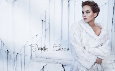 Jennifer Lawrence - fur, people, beautiful, white fur, jennifer lawrence, actresses, models, celebrity