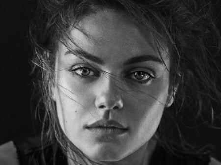 Mila Kunis - models, actresses, people, beautiful, mila kunis, black and white, celebrity