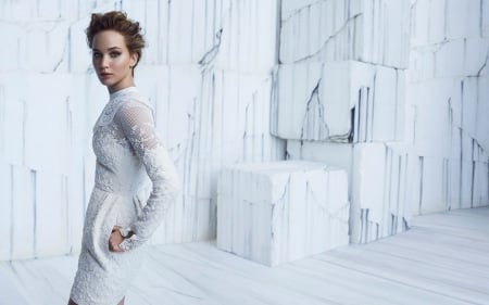 Jennifer Lawrence - white dress, people, beautiful, jennifer lawrence, dress, actresses, models, celebrity