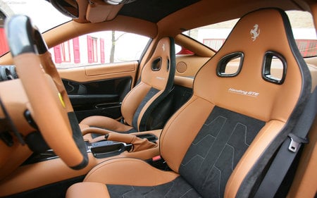 Ferrari 599 GTB Fiorano HGTE  - inside a ferrari 599 gtb fiorano, horse power