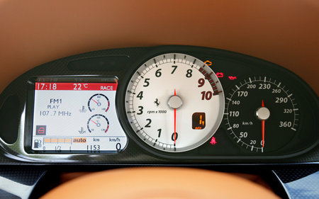 Ferrari 599 GTB Fiorano HGTE  - inside a ferrari 599 gtb fiorano, horse power