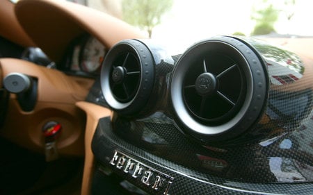 Ferrari 599 GTB Fiorano HGTE  - inside a ferrari 599 gtb fiorano, horse power