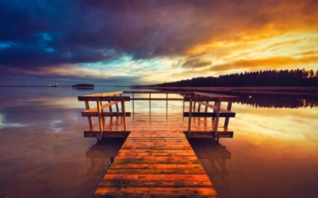 Calm Lake - sky, lake, nature, clouds