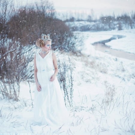 Winter Queen - winter, lady, queen, snow