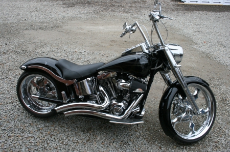 Harley Davidson Softail - harley, chopper, motorcycle, bike